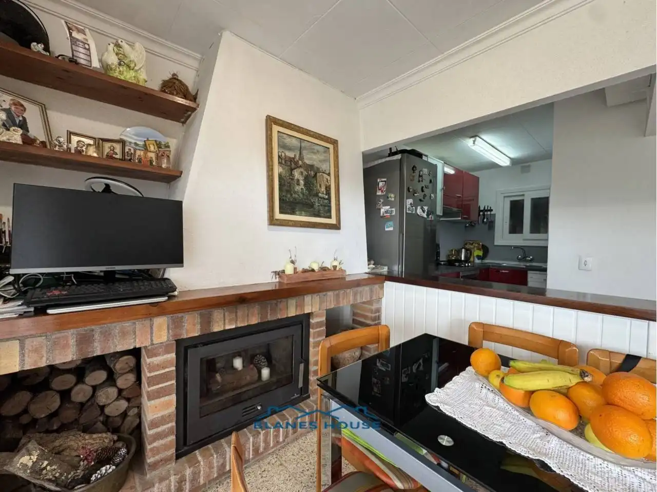Küche von Wohnung zum Verkauf in Lloret de Mar mit Klimaanlage und Terrasse