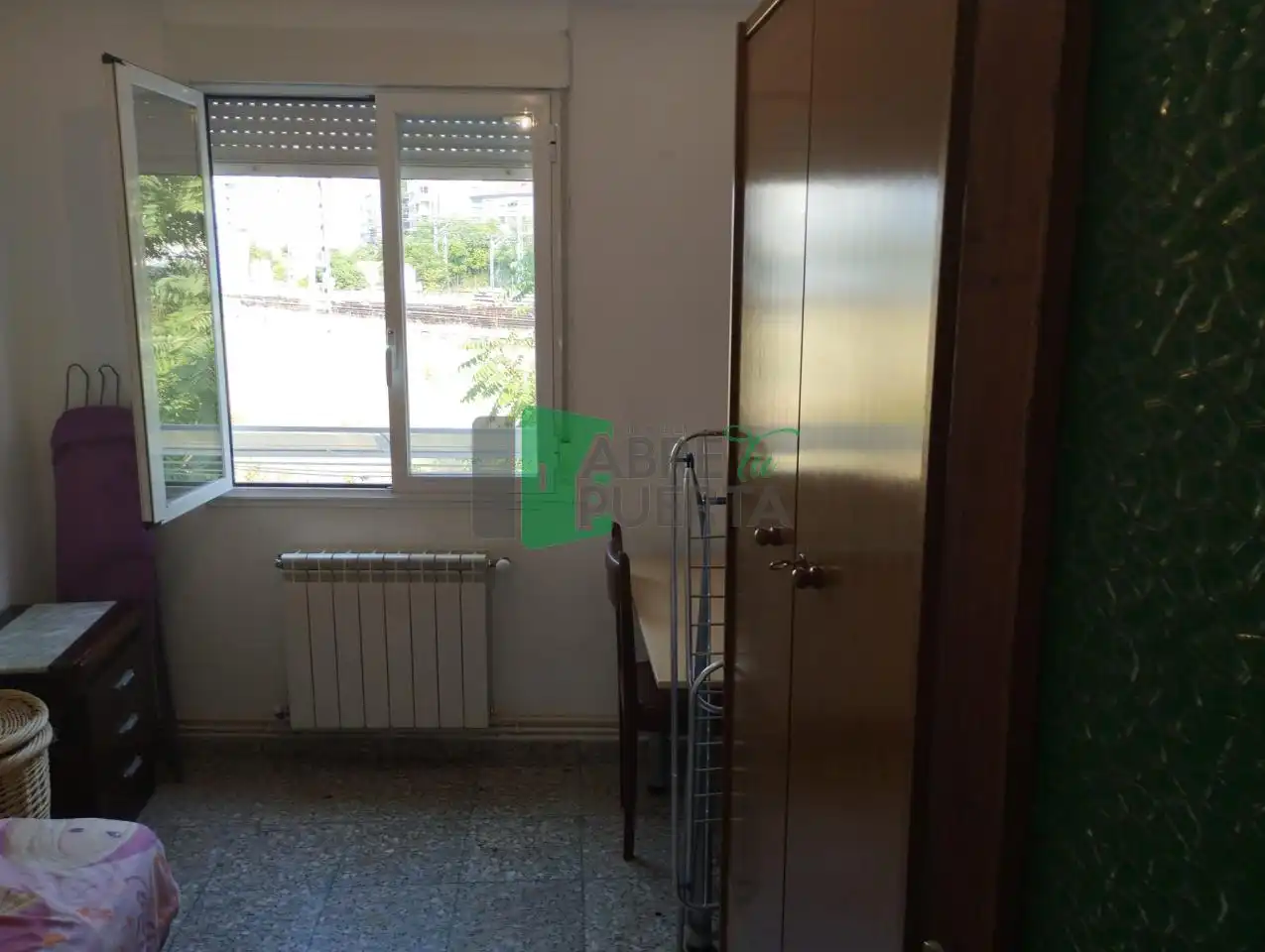 Habitación de Piso en venta en Ourense Capital  con Calefacción y Amueblado