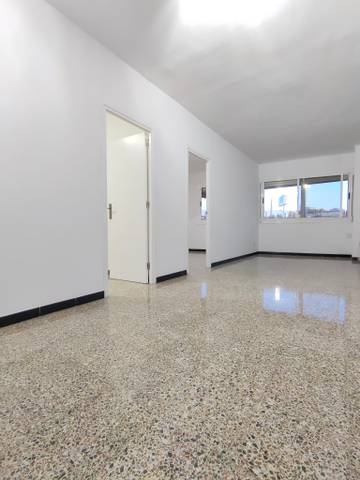 Piso en Alquiler en Avinguda d'Alfons XIII en Sant Roc