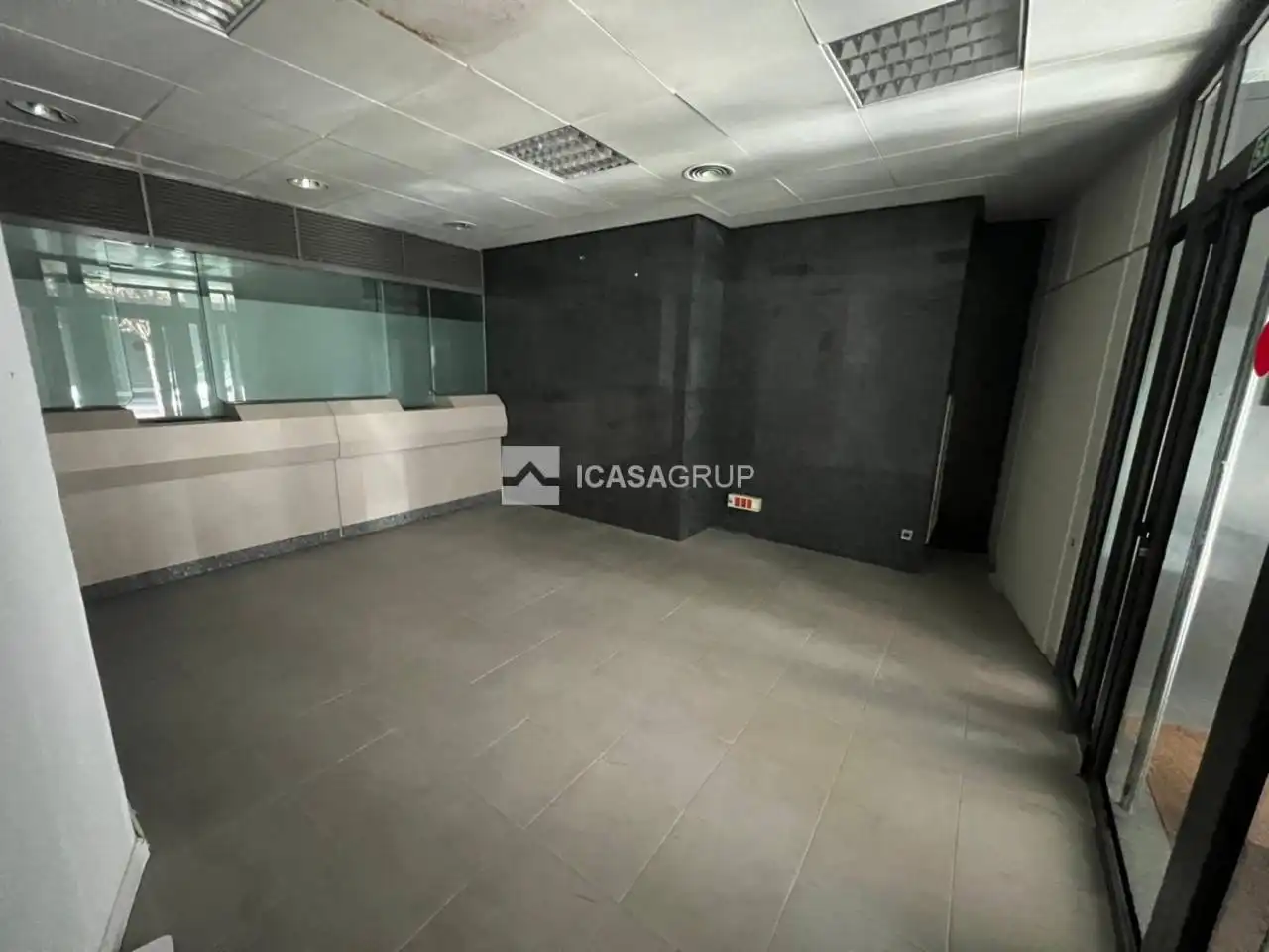 Local en venta en Avenida Catalunya, Centre - Estació