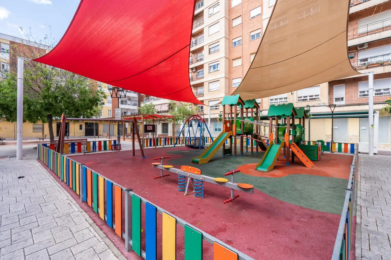 Außenansicht von Wohnung zum Verkauf in Albacete mit Klimaanlage, Heizung und Terrasse