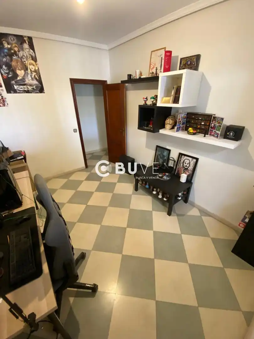 Casa o xalet en venda en Alcalá de Guadaira amb Aire condicionat, Traster i Moblat