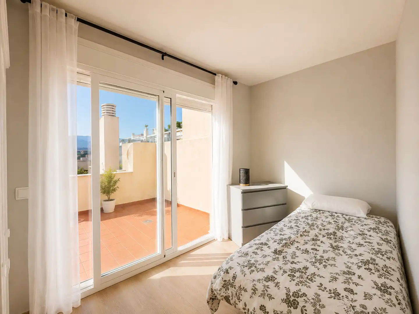 Bedroom of Attic for rent in Marbella  with Air Conditioner, Furnished and Pets allowed