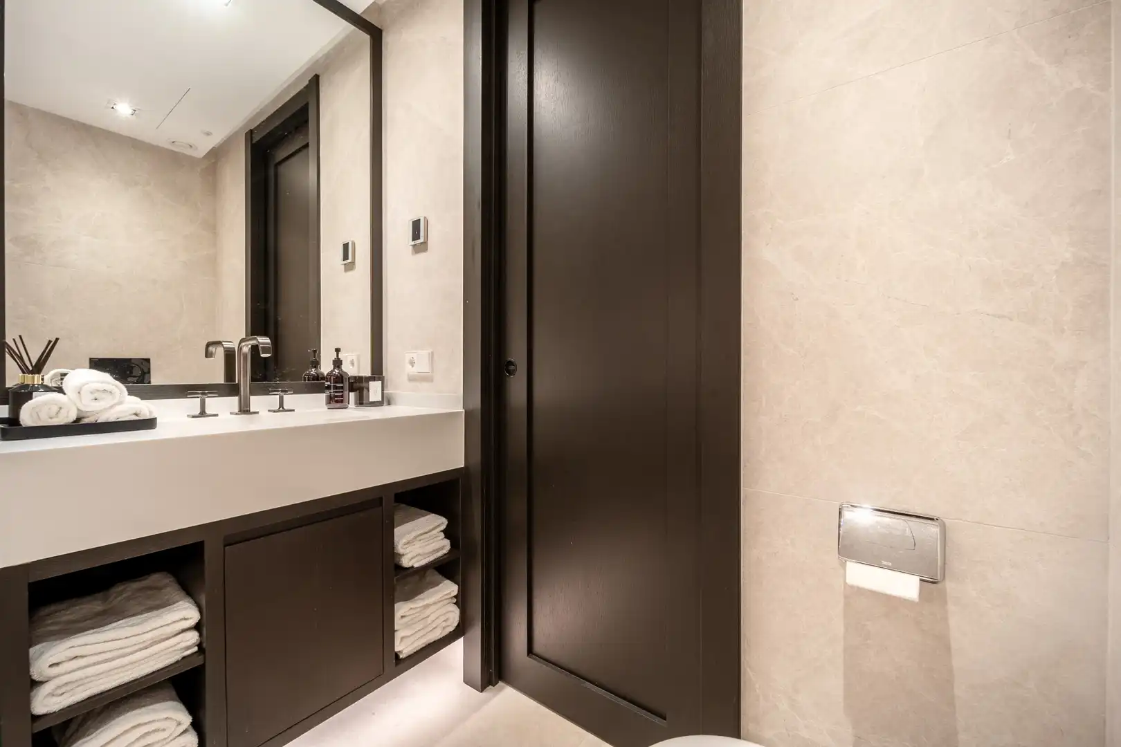 Baño de Ático en venta en Marbella con Aire acondicionado, Terraza y Trastero