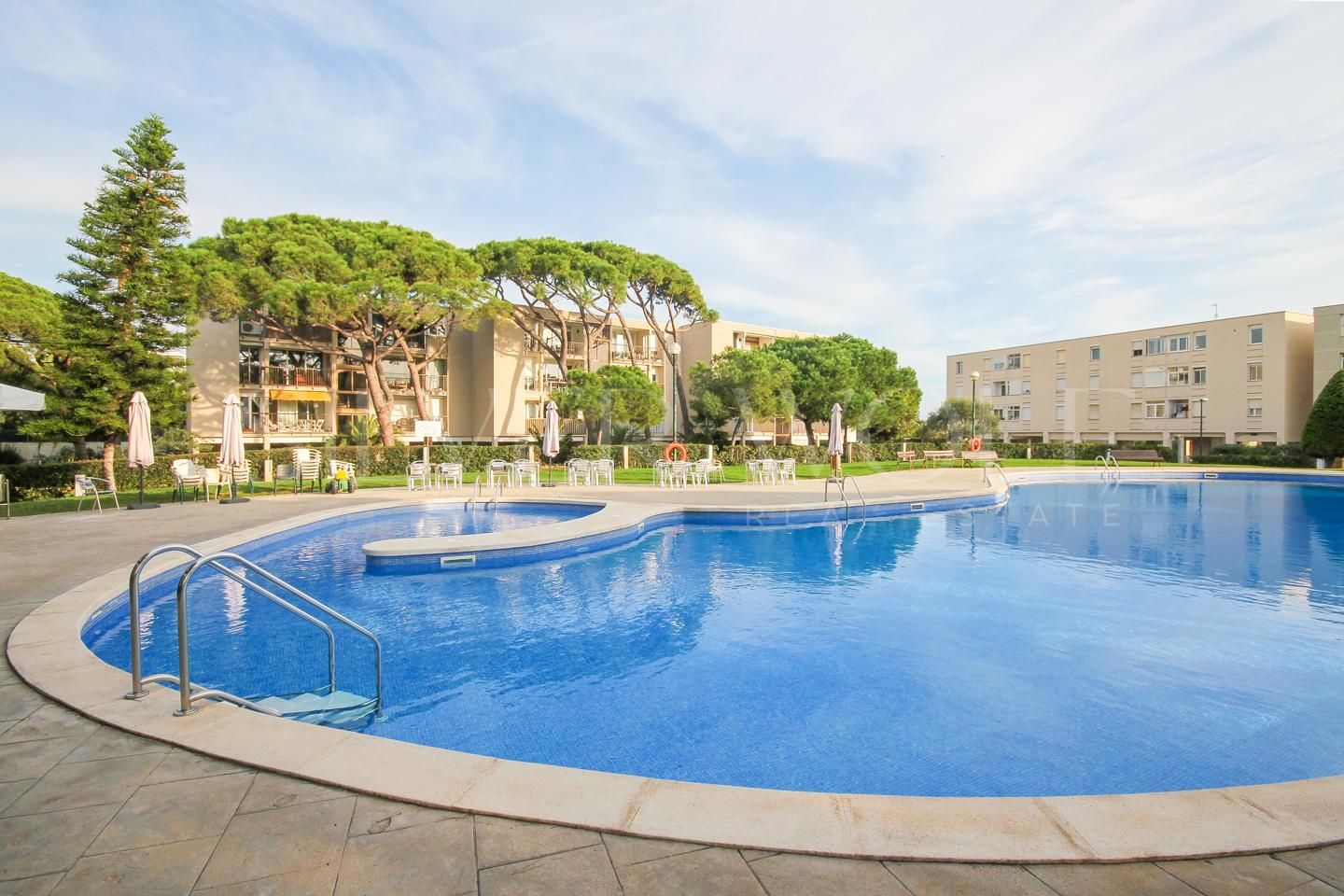 Swimming pool of Flat for sale in Gavà  with Heating, Parquet flooring and Terrace