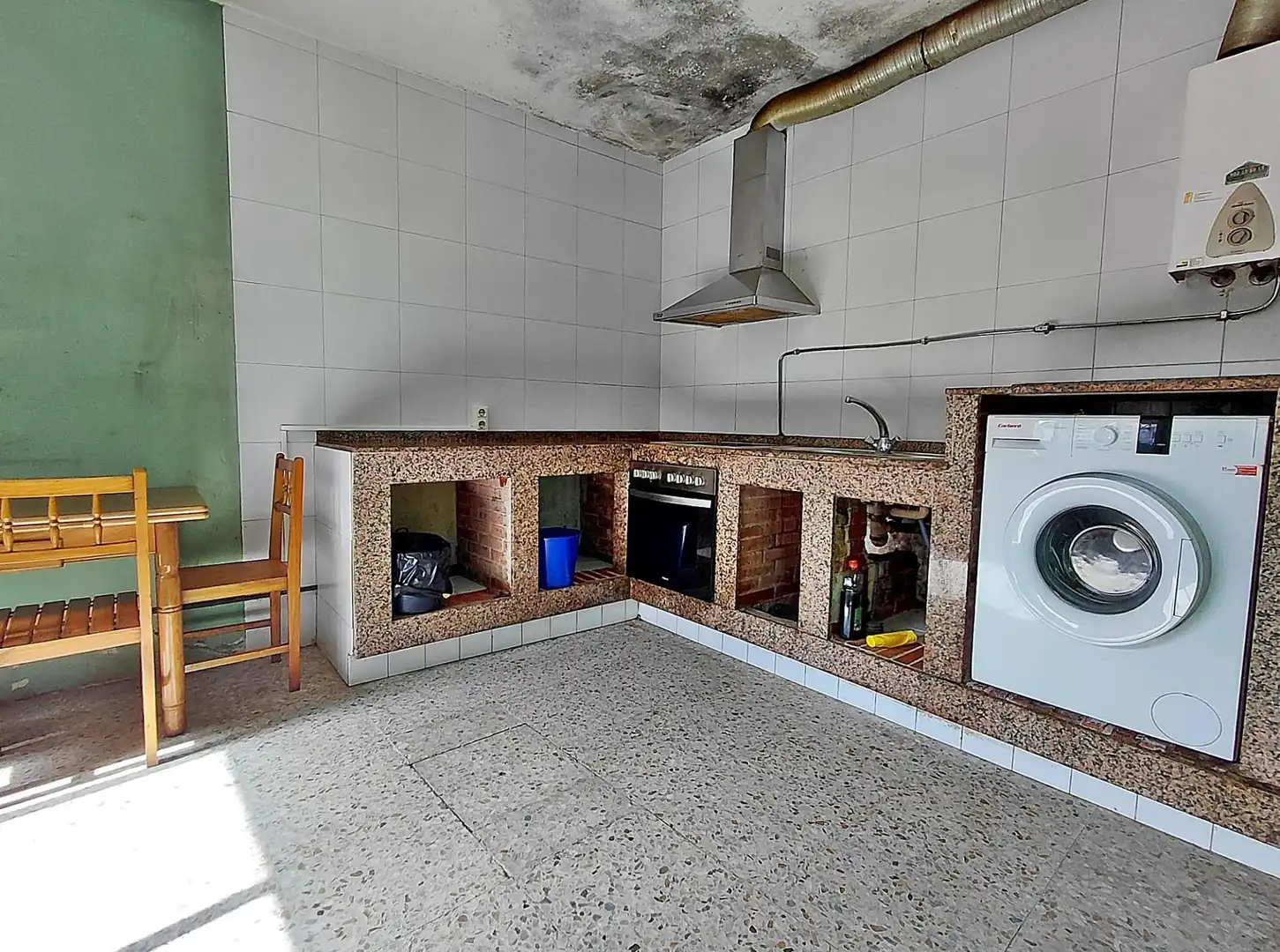 Cuina de Casa o xalet en venda en Cambados amb Terrassa i Balcó