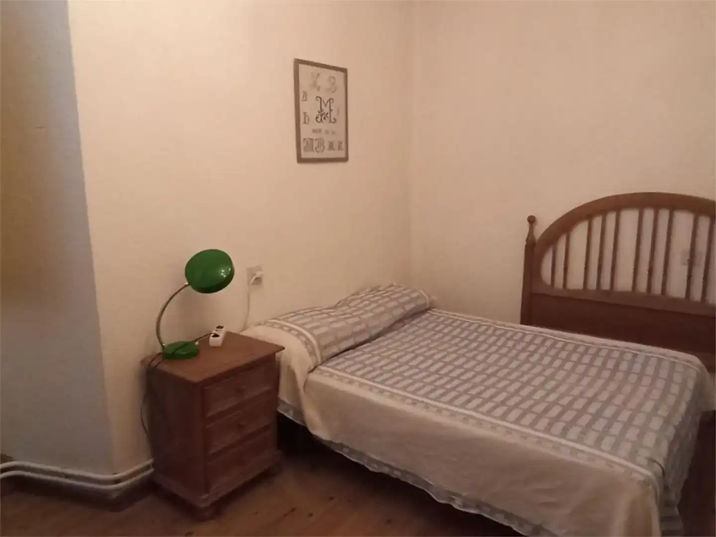 Dormitori de Finca rústica en venda en Valderas amb Parquet, Traster i Moblat