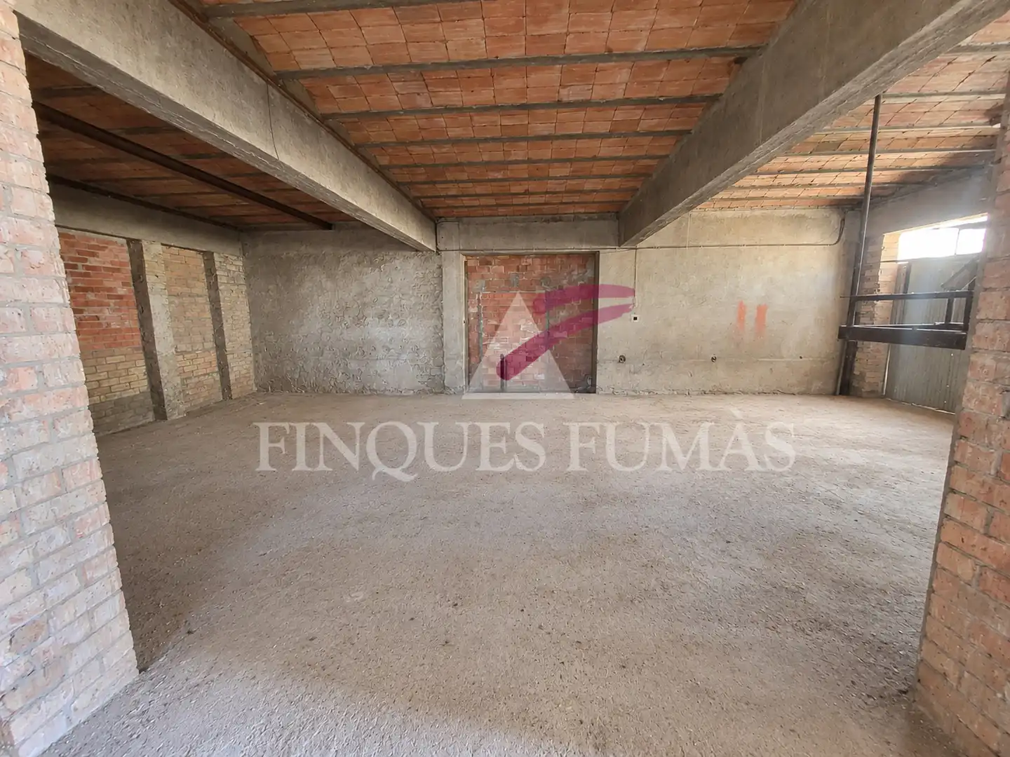 Local comercial en alquiler en Carrer Indústria, imagen 4