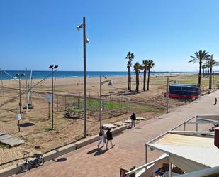 Vista exterior de Apartament en venda en El Vendrell amb Aire condicionat, Terrassa i Balcó