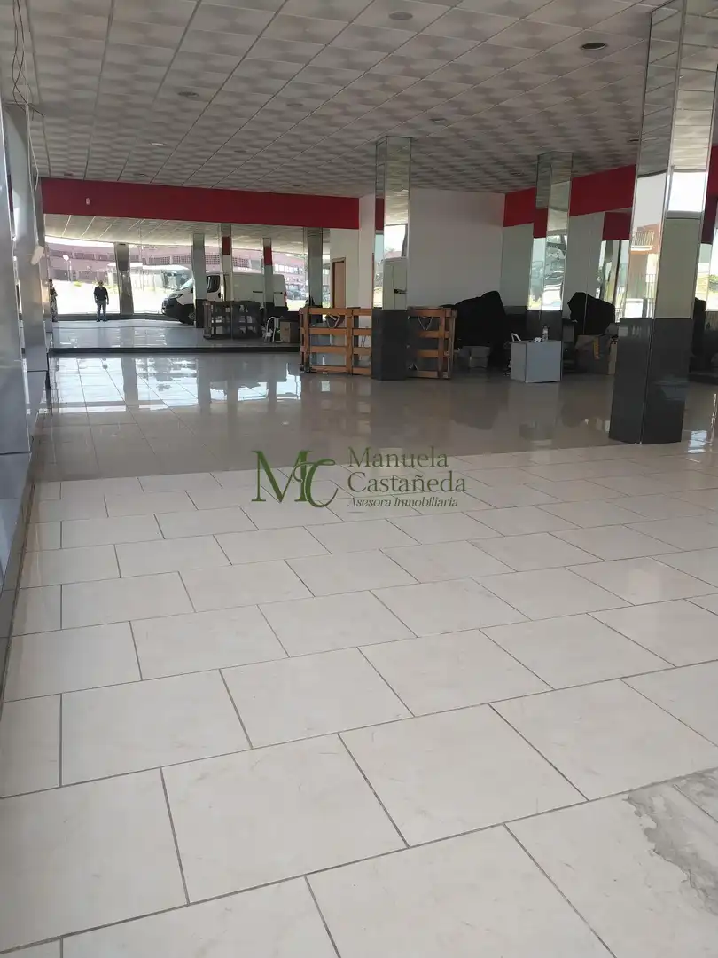 Local comercial en venda a Oeste