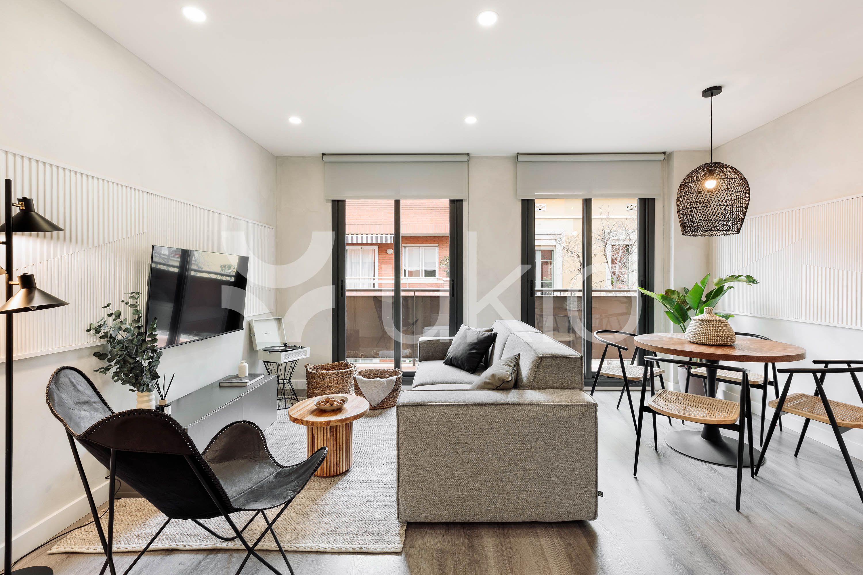 Sala de estar de Apartamento de alquiler en  Barcelona Capital con Aire acondicionado, Calefacción y Terraza