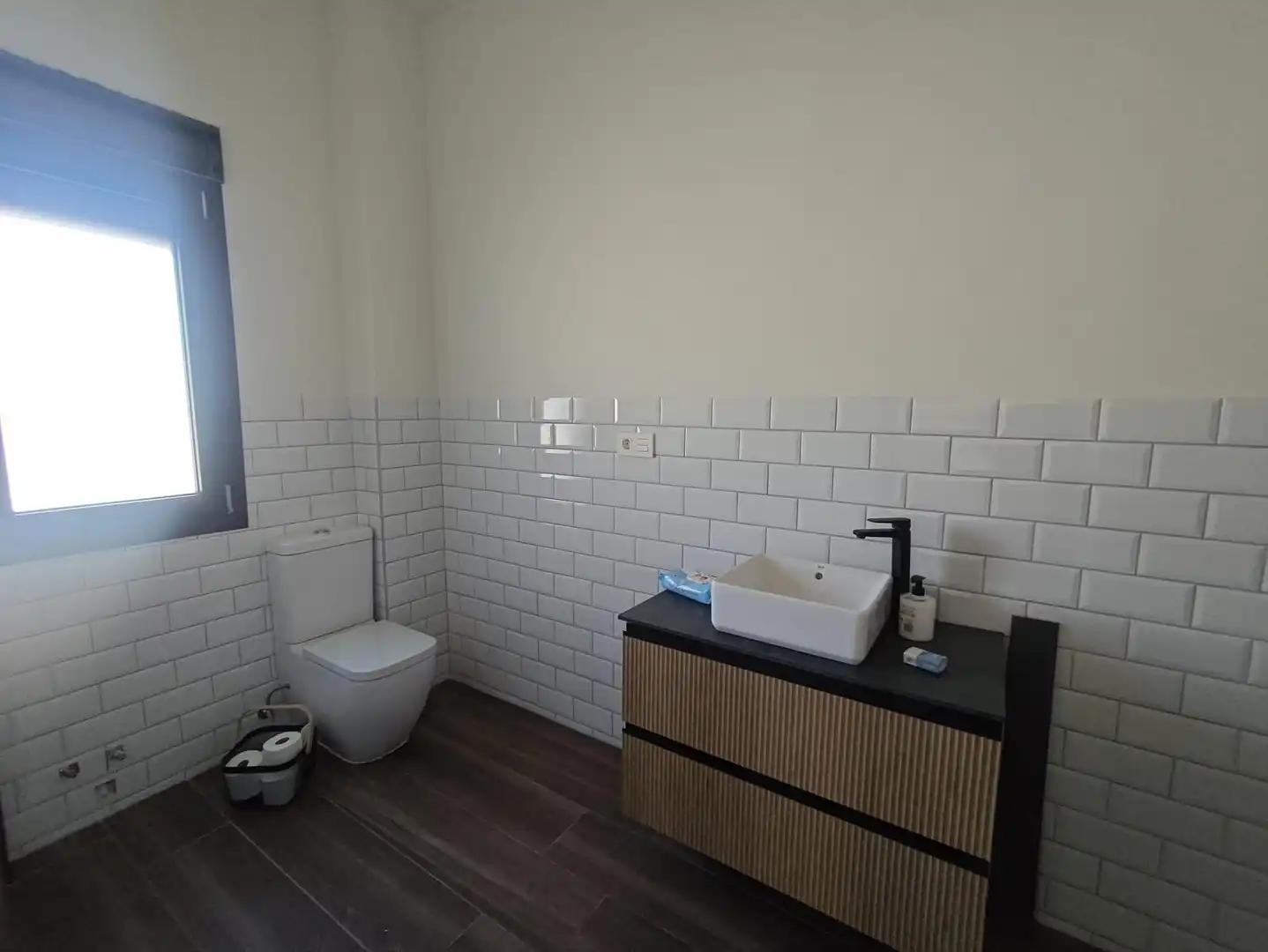 Bathroom of Houses for sale in Petrer  with Private garden, Terrace and Balcony