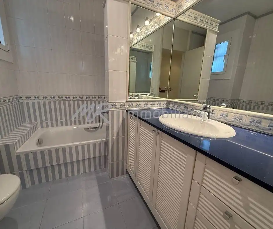 Baño de Piso en venta en Granollers con Calefacción, Trastero y Amueblado