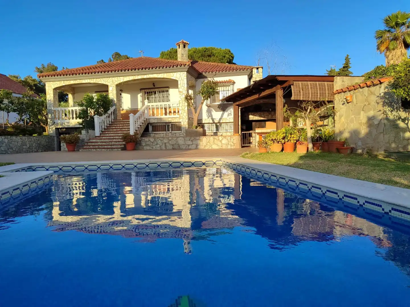 Vista exterior de Casa o xalet en venda en Algeciras