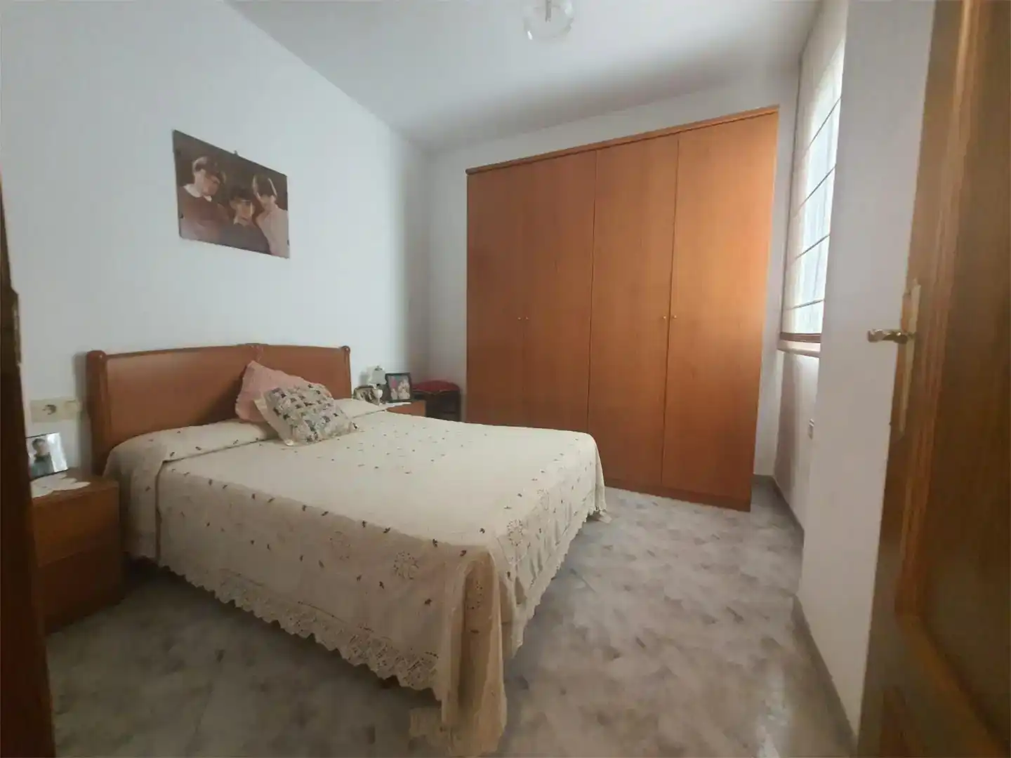 Dormitori de Casa adosada en venda en Cádiar amb Piscina, Moblat i Forn