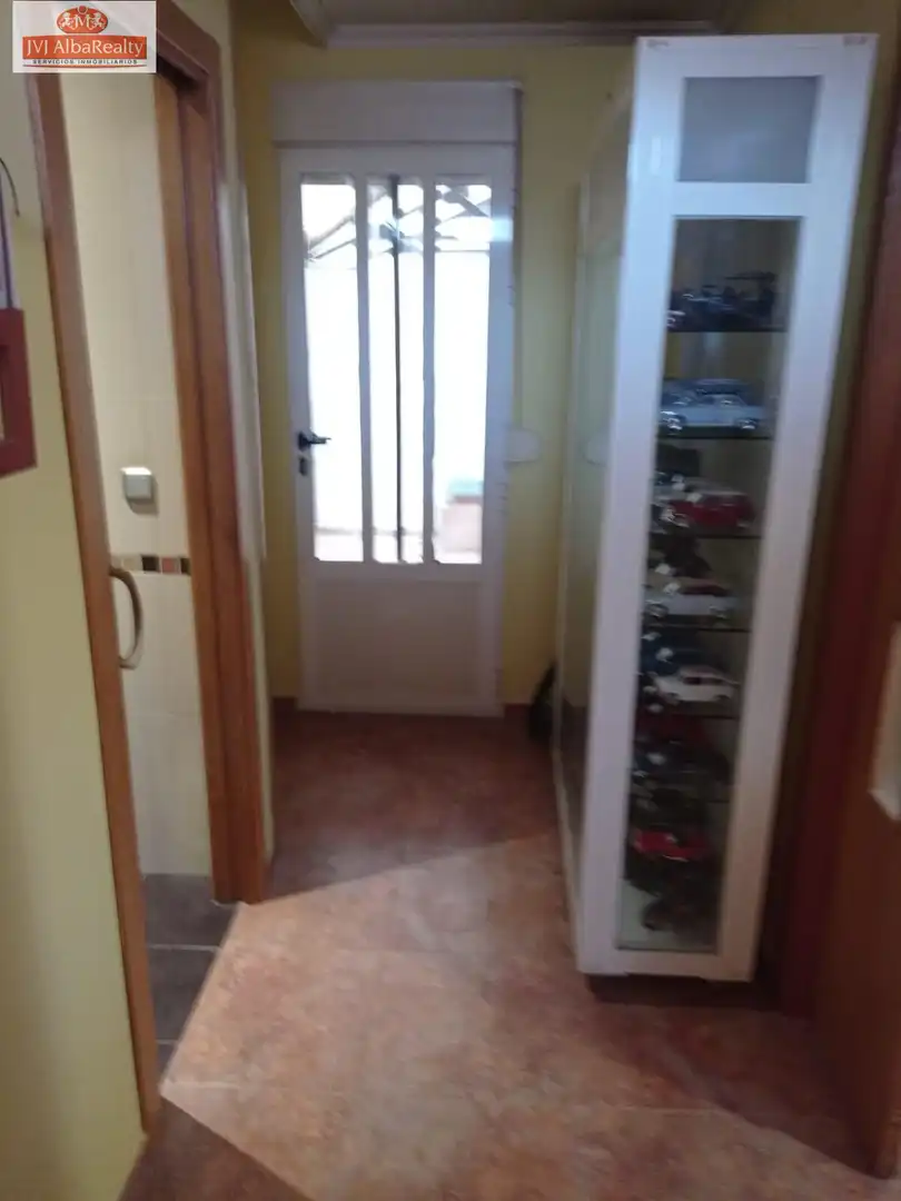 Casa adosada en venda en Valdeganga amb Calefacció i Balcó