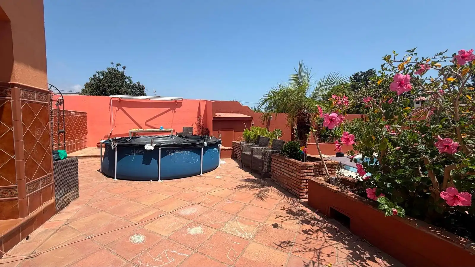 Piscina de Casa o xalet en venda en La Línea de la Concepción amb Jardí privat i Piscina