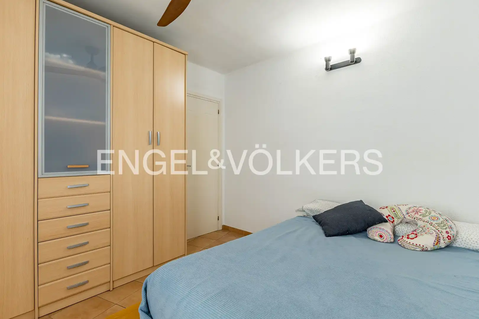Habitación de Ático en venta en Martorell con Aire acondicionado, Calefacción y Terraza