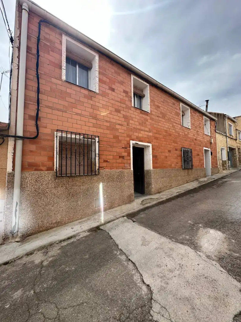 Vista exterior de Casa o xalet en venda en Valverde de Júcar amb Moblat