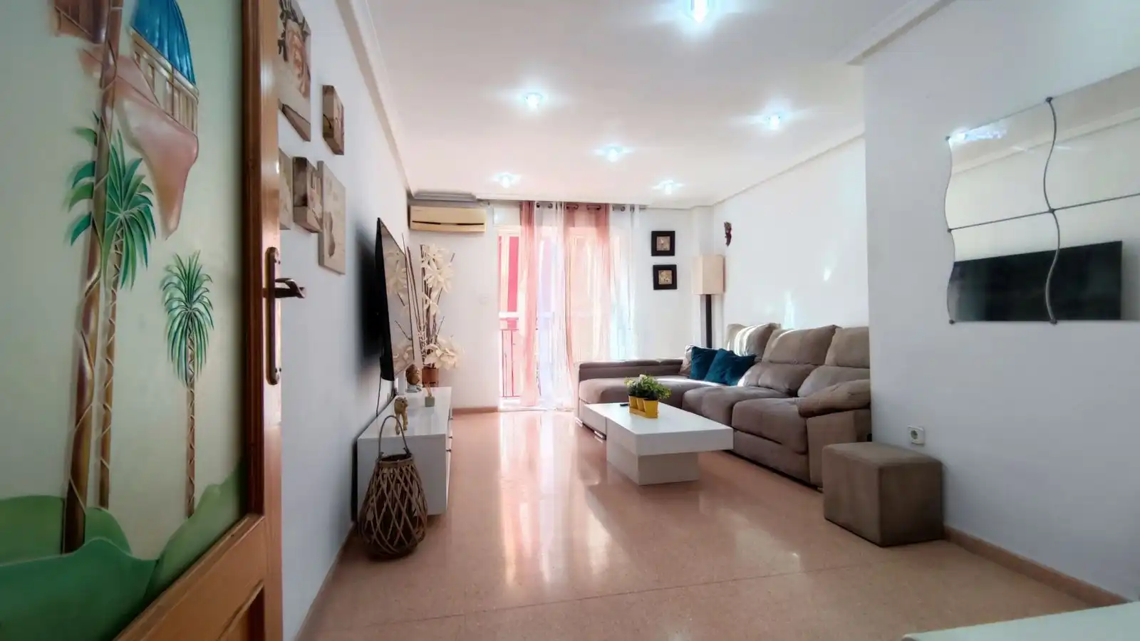 Living room of Flat for sale in Elche / Elx  with Air Conditioner, Heating and Storage room
