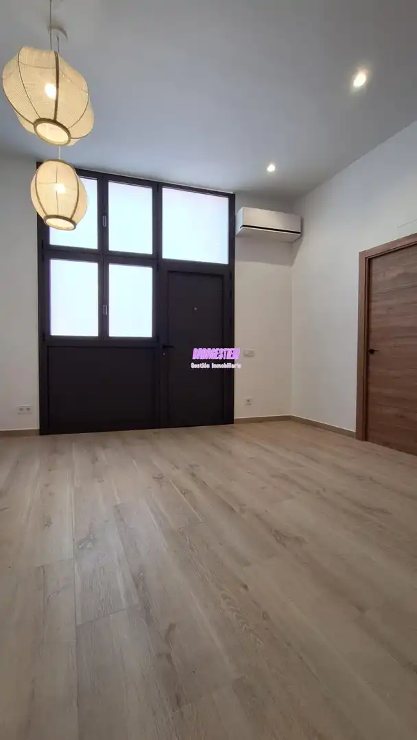 Bedroom of Ground floor for sale in Badalona  with Air Conditioner