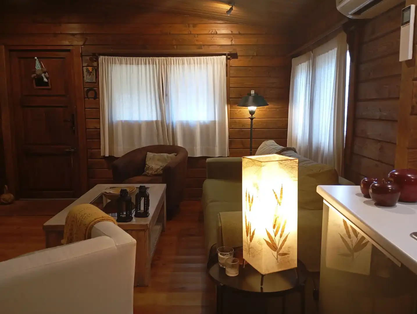 Sala d'estar de Casa o xalet en venda en Robledo de Chavela amb Aire condicionat, Calefacció i Jardí privat