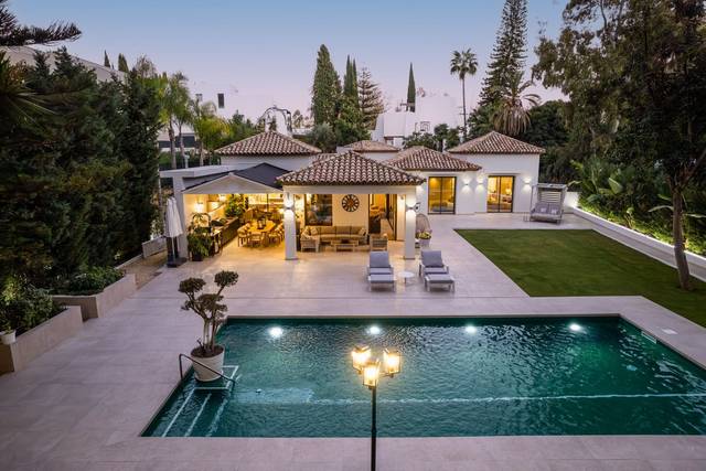 Casa-chalet en Venta en Los Naranjos