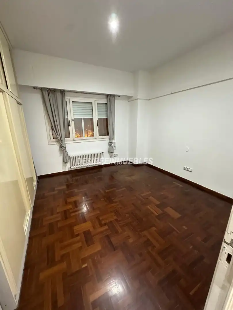 Habitación de Piso de alquiler en Valencia con Aire acondicionado, Calefacción y Parquet