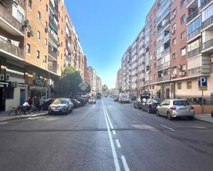 Vista exterior de Pis en venda en  Madrid Capital amb Calefacció i Terrassa