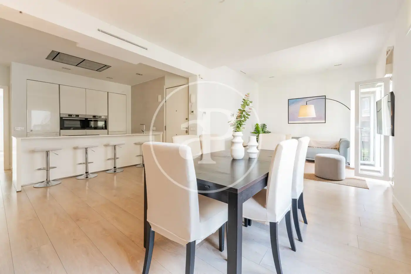 Flat with terrace for sale in Calle de Alcántara, imagen 8