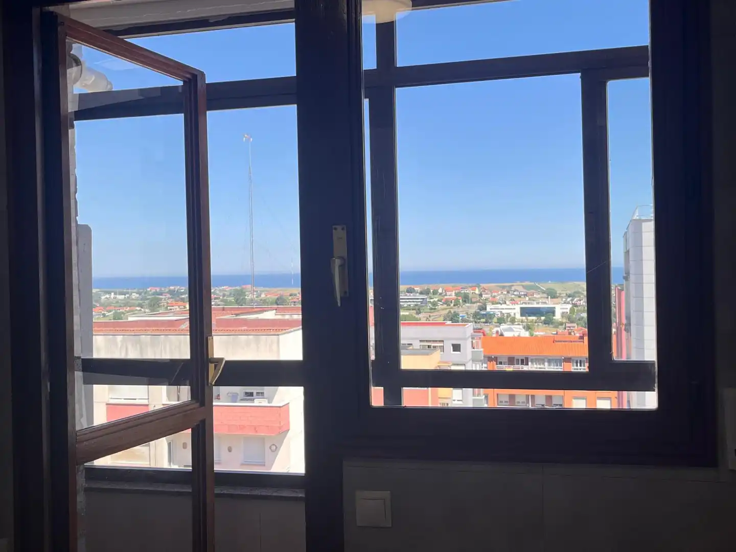 Vista exterior de Pis de lloguer en Santander amb Calefacció, Terrassa i Traster