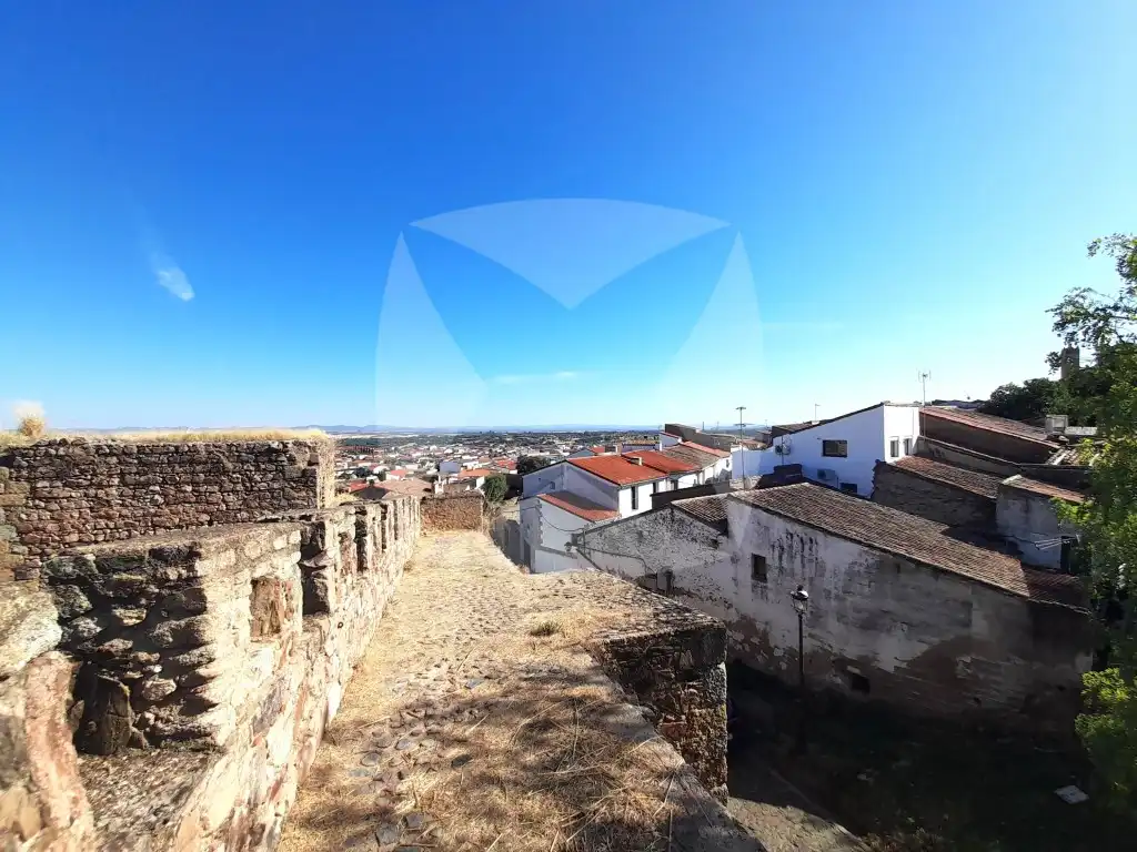 Houses for sale in Calle Puerta Valencia, Alburquerque