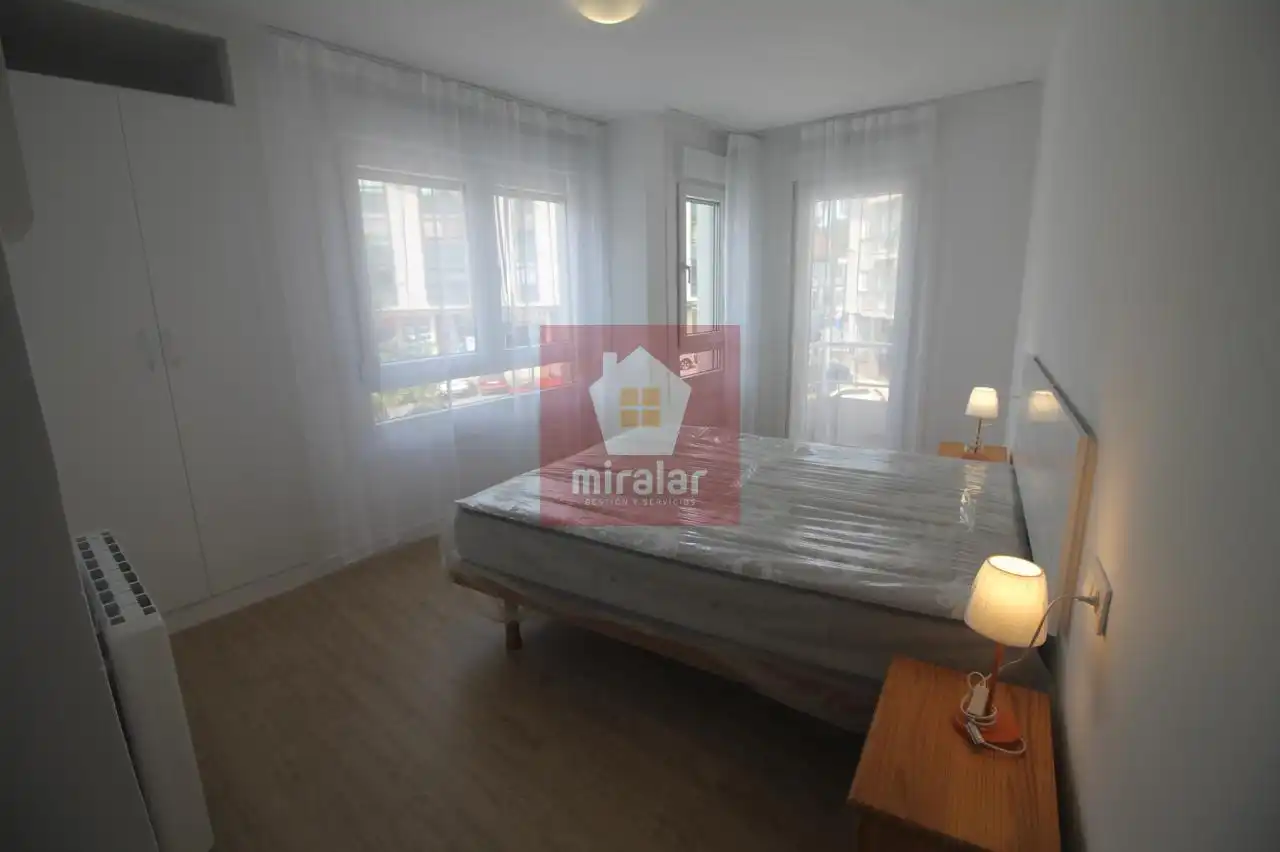 Schlafzimmer von Wohnung zur Miete in Salceda de Caselas mit Heizung und Möbliert