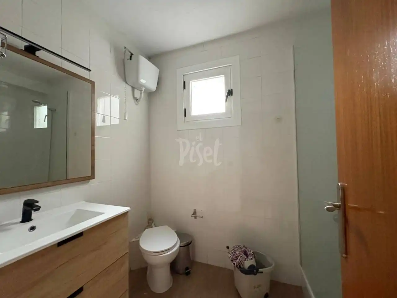 Bathroom of Flat for sale in Tarragona  with Heating, Storage room and Furnished