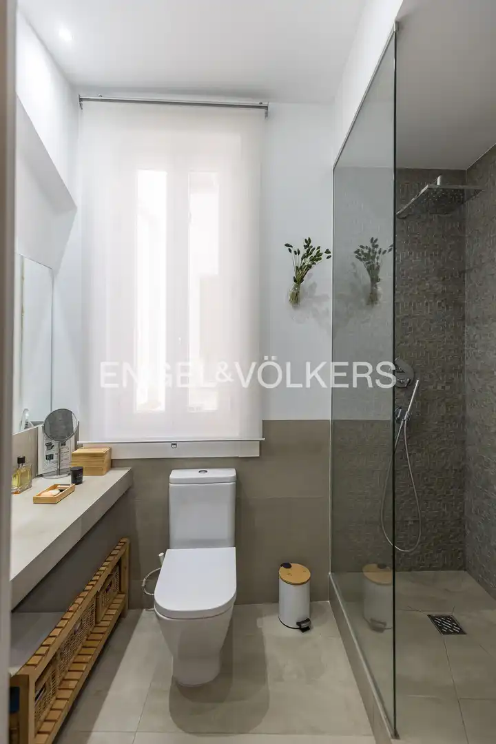 Baño de Piso en venta en Madrid con Aire acondicionado, Calefacción y Balcón
