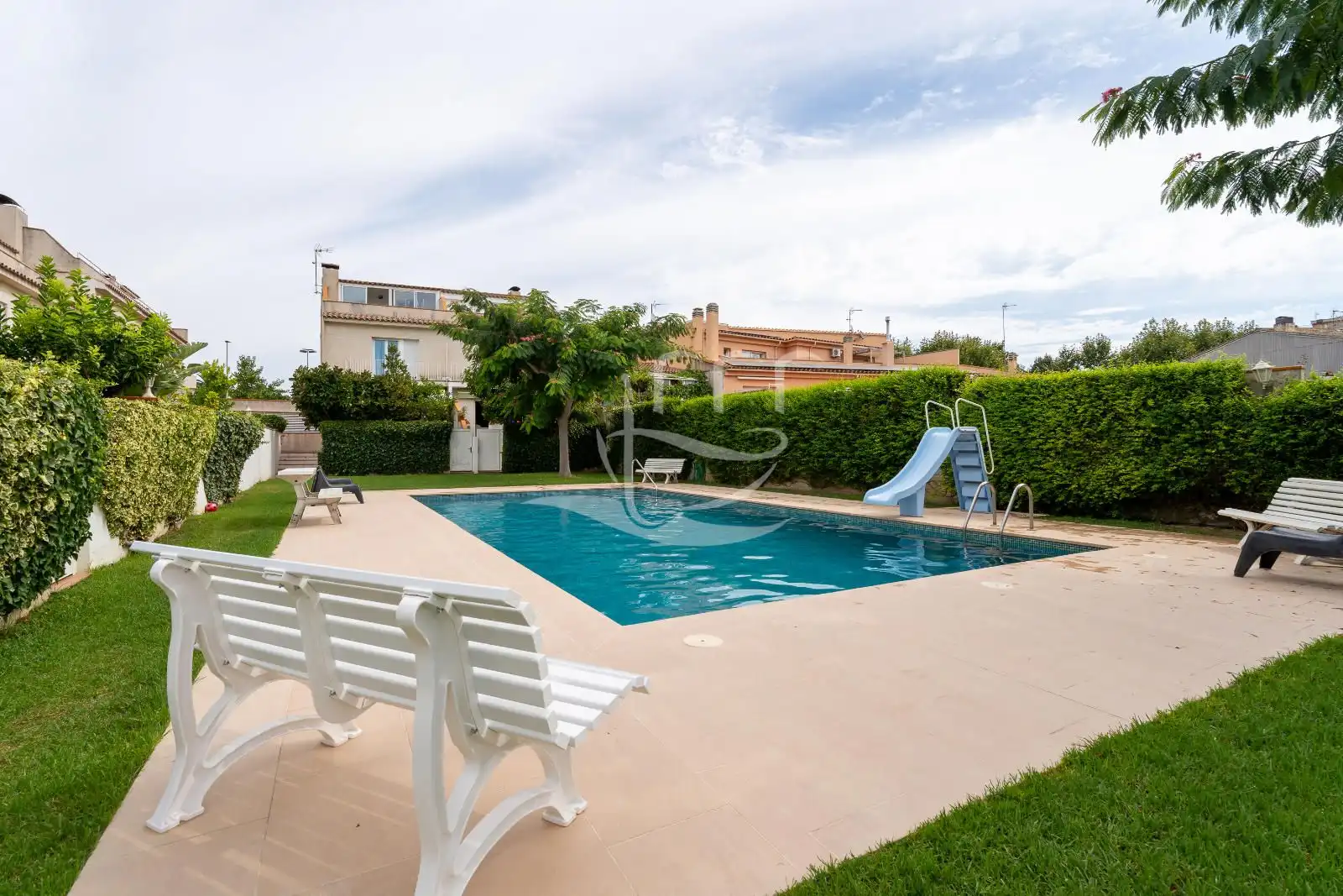 Casa a schiera con piscina in vendita a Frederic Martí Carreras, imagen 3