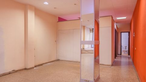LOCAL COMERCIAL DE SEGONA MÀ EN BON ESTAT EN VENDA A MANRESA, ZONA PLAÇA CATALUNYA – CARRER LEPANT, imatge 4