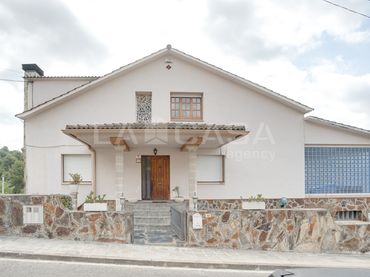 Casa con balcone in vendita a Lliçà d'Amunt