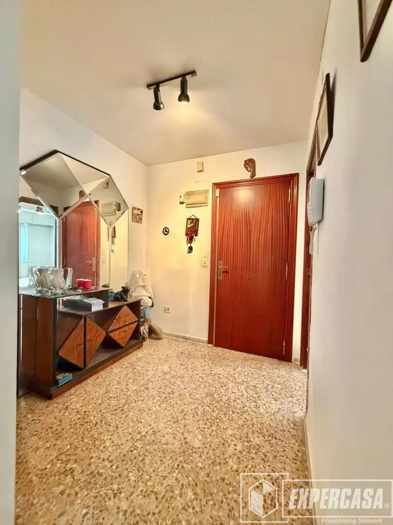 Piso en venta en Valencia con Aire acondicionado y Amueblado