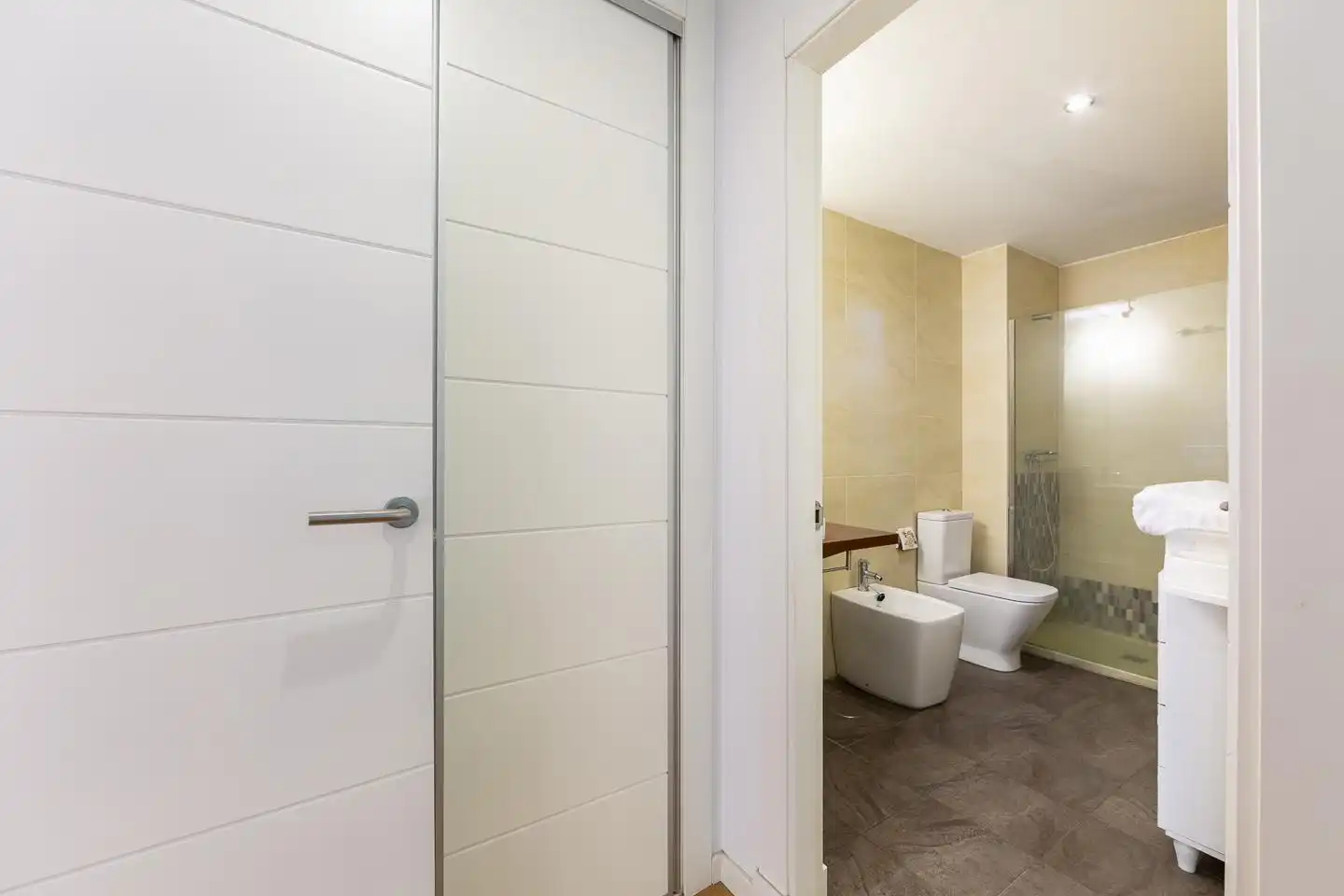 Baño de Planta baja en venta en Almería con Aire acondicionado, Terraza y Trastero