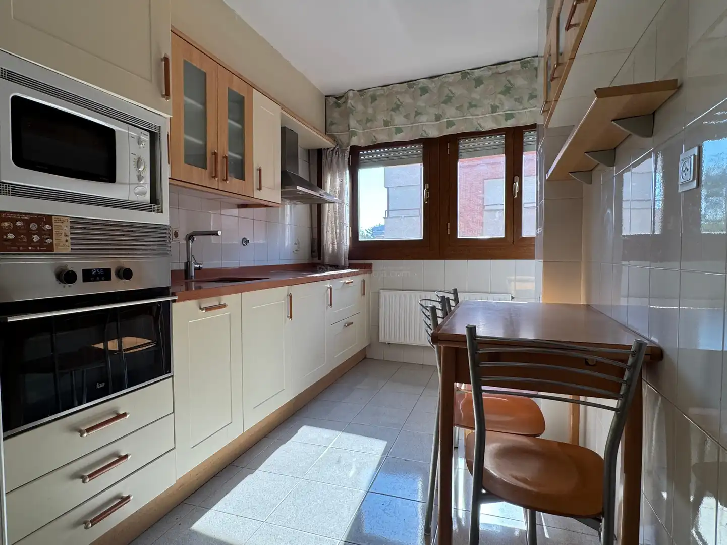 Kitchen of Flat for sale in  Logroño  with Heating, Parquet flooring and Storage room