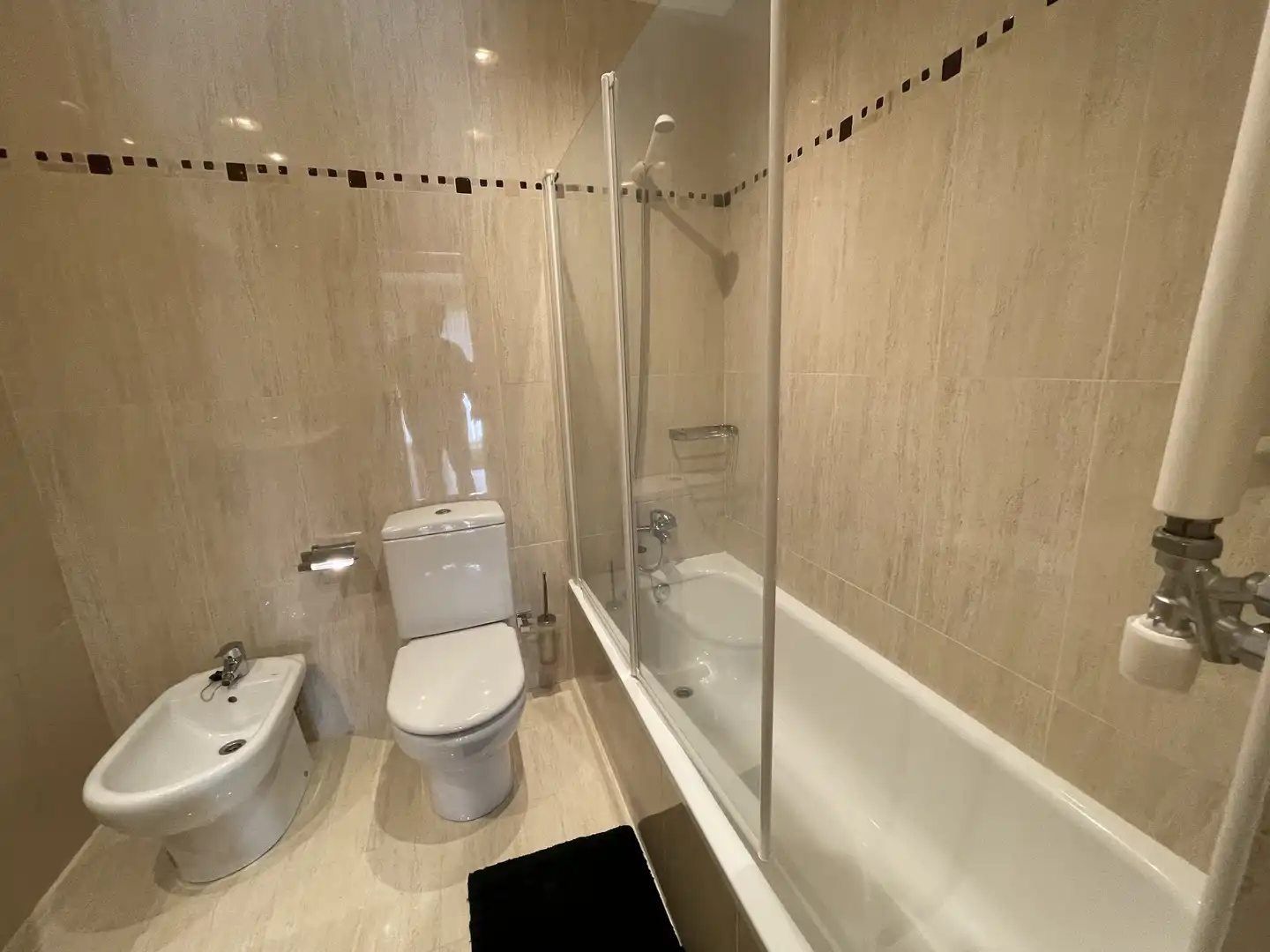 Baño de Piso en venta en Cirueña con Calefacción, Jardín privado y Amueblado