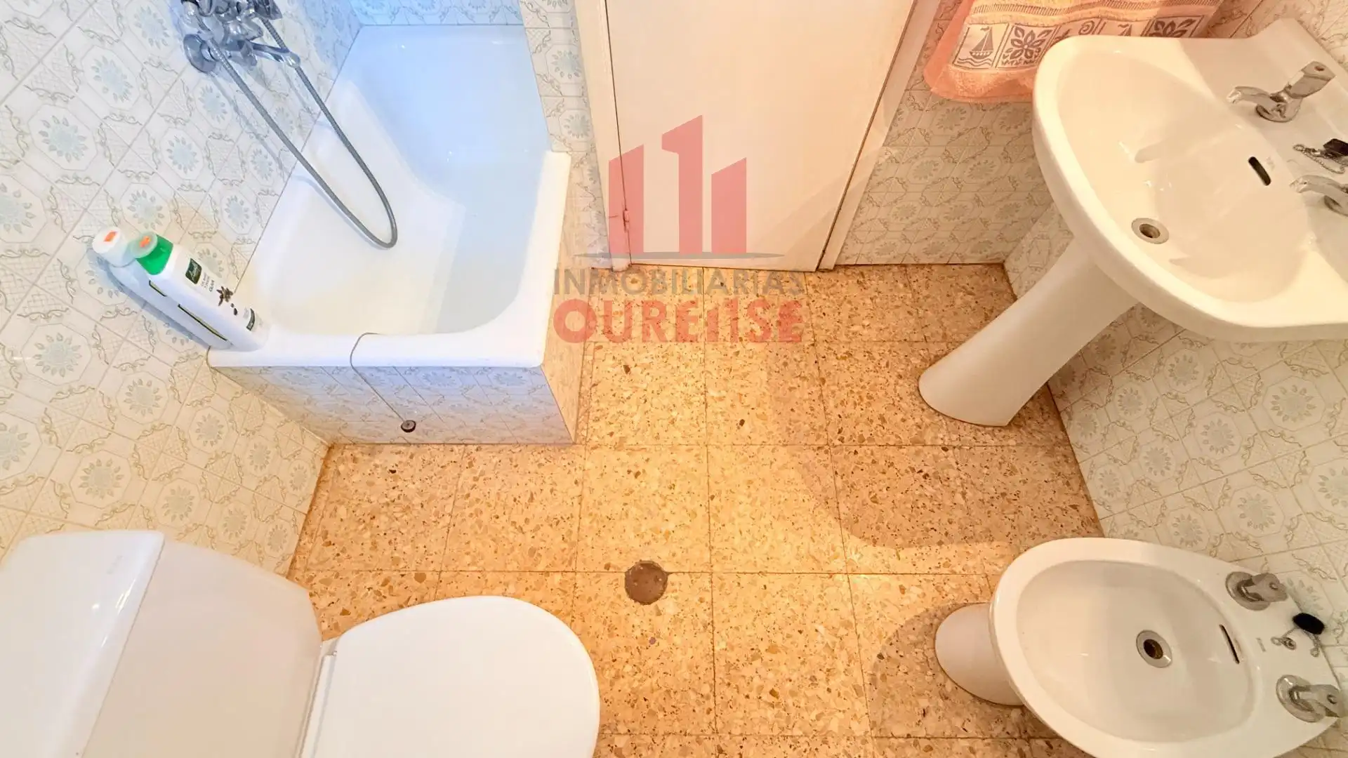 Baño de Piso en venta en Ourense Capital  con Calefacción, Trastero y Balcón