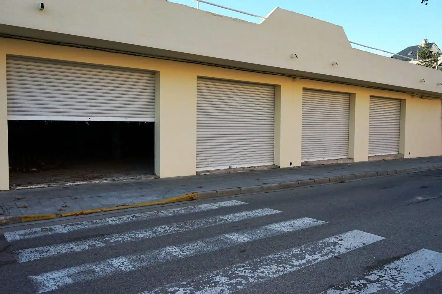 Locale commerciale in affitto a Arrabal 59