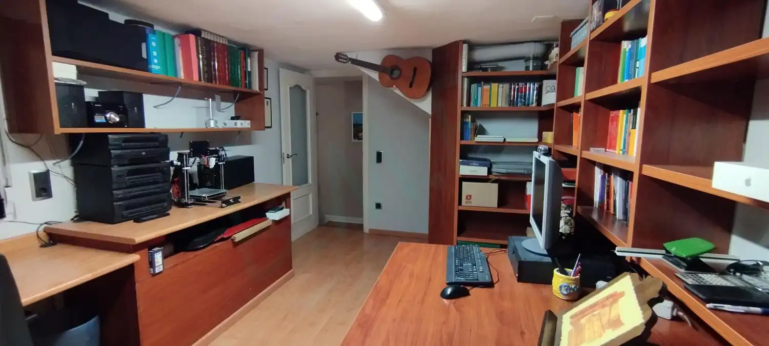 Einfamilien-Reihenhaus zur Miete in Albacete mit Klimaanlage, Heizung und Terrasse