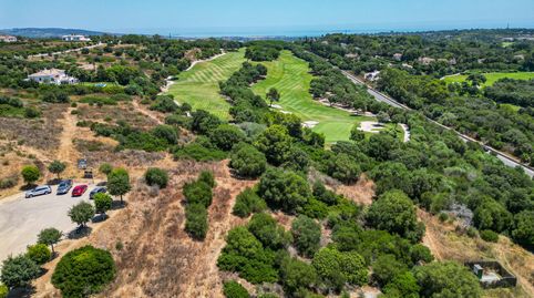 Parcela en La Reserva de Sotogrande con vistas panorámicas y junto al campo de golf