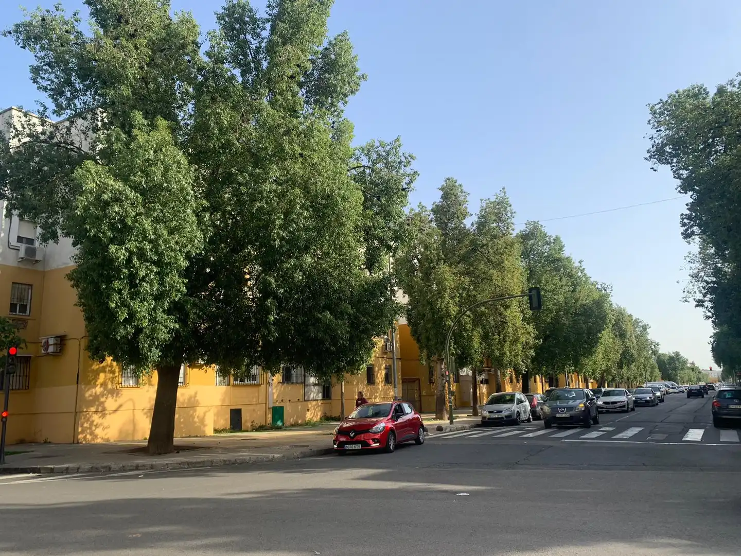 Exterior view of Flat for sale in Sevilla  with Air Conditioner, Terrace and Furnished
