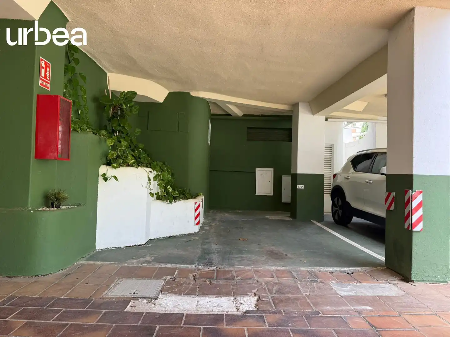 Parking of Flat for sale in Málaga  with Air Conditioner, Heating and Private garden