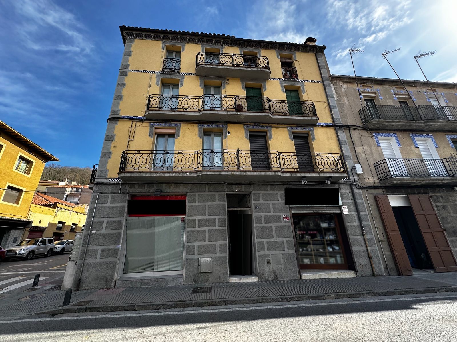 Vista exterior de Piso en venta en Les Llosses