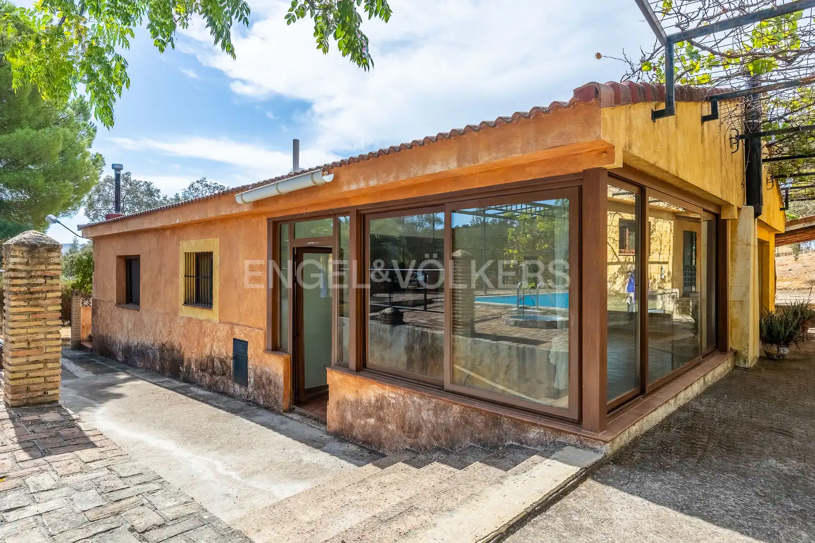 Vista exterior de Finca rústica en venta en El Castillo de las Guardas con Calefacción, Jardín privado y Terraza